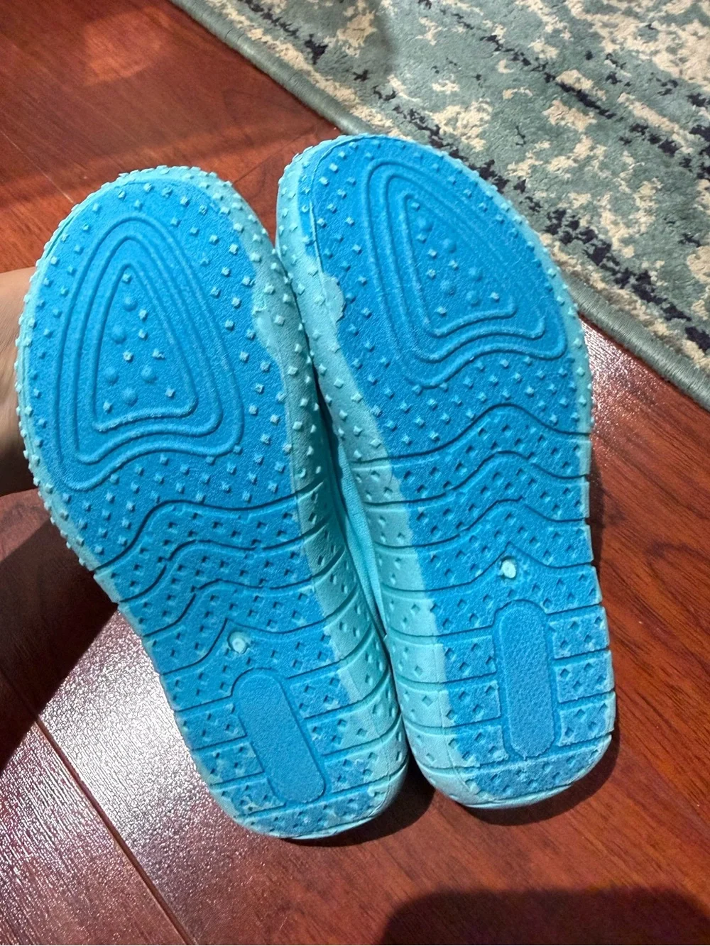 iPlay swim shoes size 9